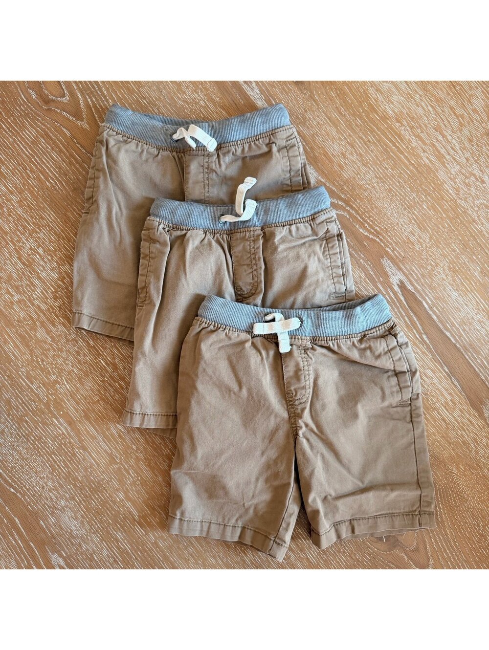 3 Pairs Toddler Boys Khaki Shorts3 Pairs Toddler Boys Khaki Shorts Elastic Waist